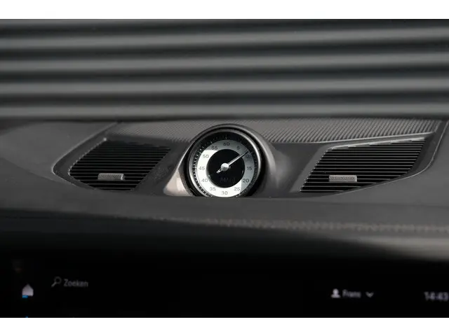 Porsche Cayenne 3.0 E-Hybrid 2023 Hybride Benzine 35