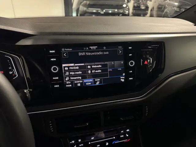 Volkswagen Polo 1.0 TSI R-Line KEYLESS CAM 2024 Benzine 17