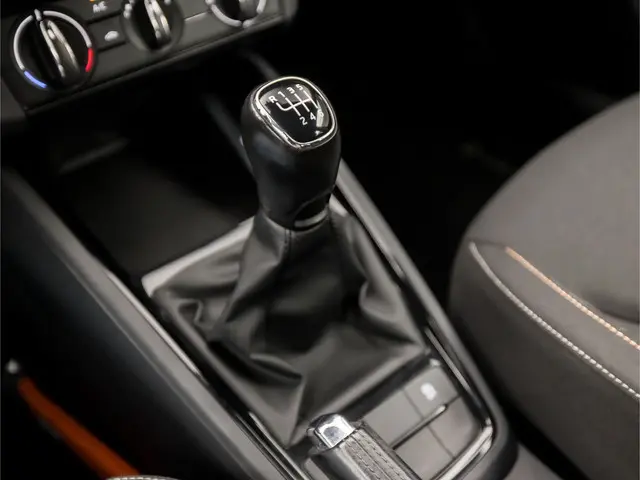 Škoda Kamiq 1.0 TSI Sport 2020 Benzine 10