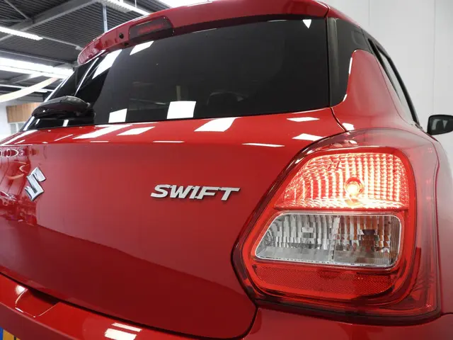 Suzuki Swift 1.2i Select 2018 Benzine 22