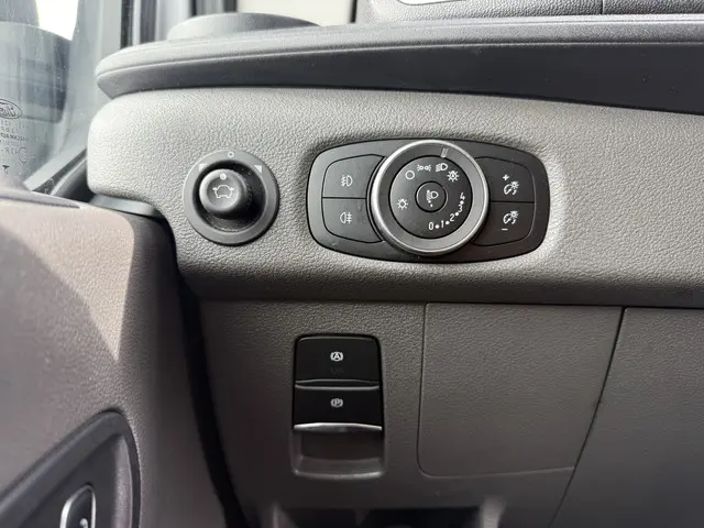 Ford E-Transit 75kWh 184PK 2023 Elektrisch 29