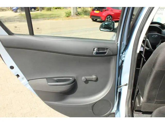 Hyundai i20 1.4i 2014 Benzine 12