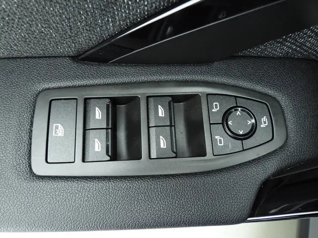 BMW X1 sDrive18i 2023 Benzine 21