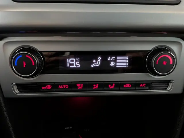 Volkswagen Polo 1.2 TSI Cross 2017 Benzine 19