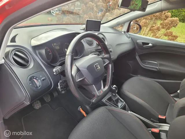 SEAT Ibiza 1.2 TSI FR,trekhaak, navigatie 2015 Benzine 9