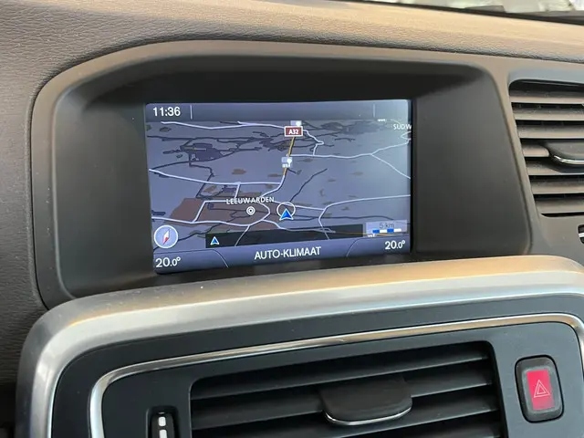 Volvo V60 T4 Kinetic Automaat 2013 Benzine 24