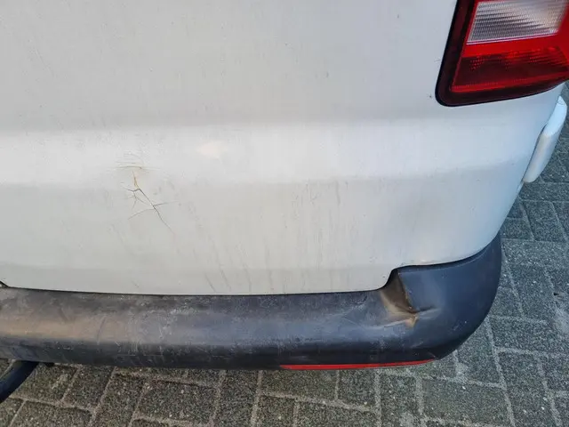 Volkswagen Transporter 2.0 TDI L2H1 2018 Diesel 11