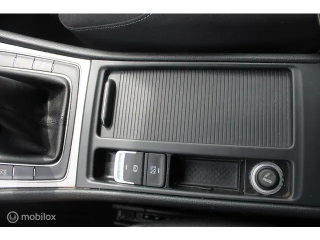 Volkswagen Golf 1.0 TSI Comfortline 2016 Benzine 12