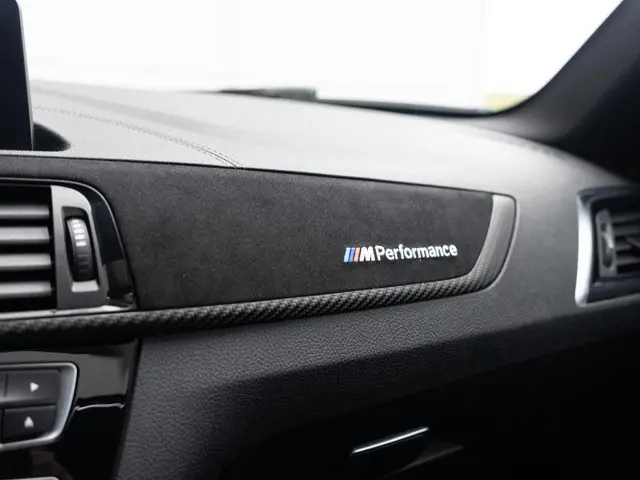 BMW 1 Serie M140i 2020 Benzine 31