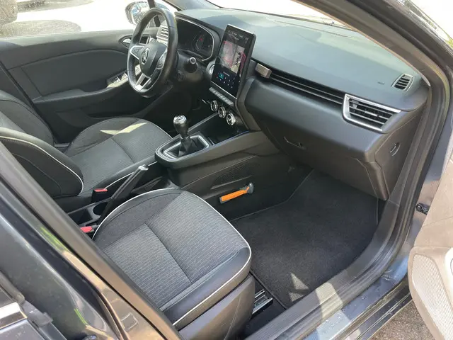 Renault Clio 1.0 TCe Intens 2020 Benzine 6