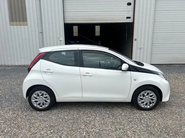 Toyota Aygo 1.0 VVT-i x-play 2020 Benzine 5