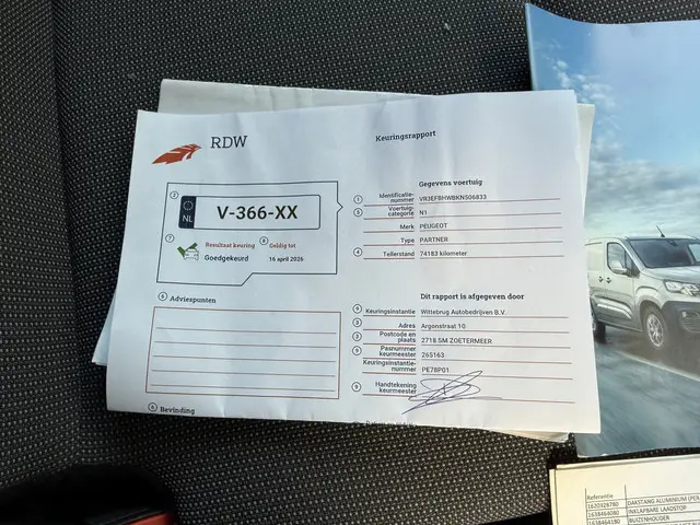 Peugeot Partner 1.6 BlueHDI Premium 2019 Diesel 27