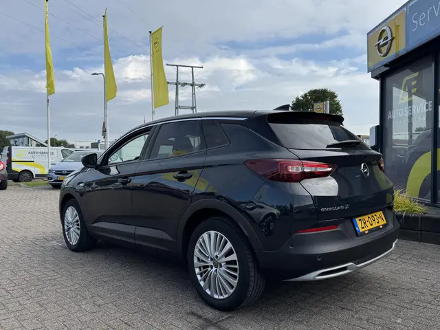 Opel Grandland X 1.2 Turbo Innovation 2019 Benzine 2