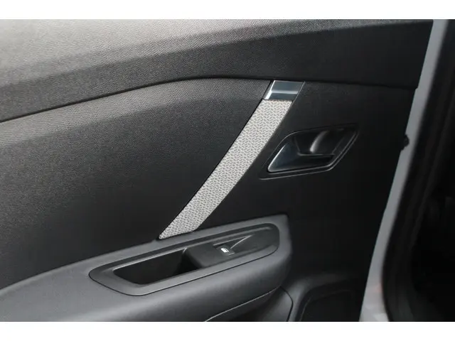 Citroën C4 1.2 Hybrid 136 Max 2024 Hybride Benzine 27