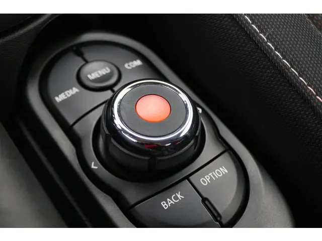 MINI Cooper Mini 1.5 Essential Automaat 2021 Benzine 39