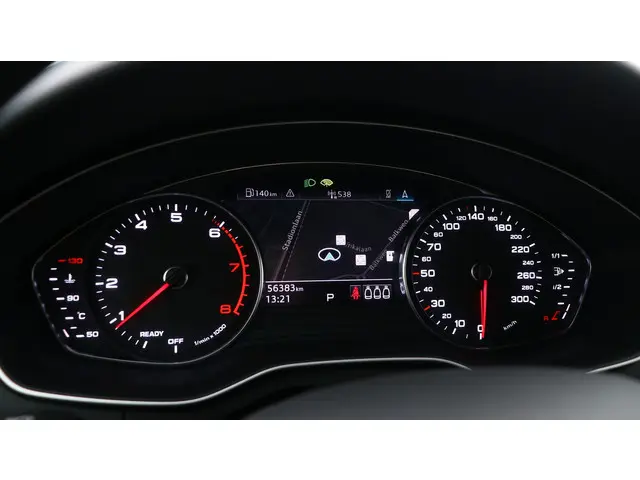 Audi A4 Avant 35 TFSI 150pk Competition 2021 Benzine 16