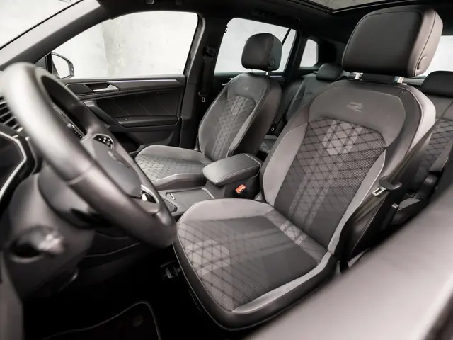 Volkswagen Tiguan 1.5 TSI R-Line 2023 Benzine 16