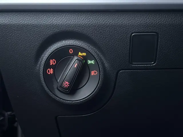 SEAT Ibiza 1.0 EcoTSI FR Business Connect 2025 Benzine 27