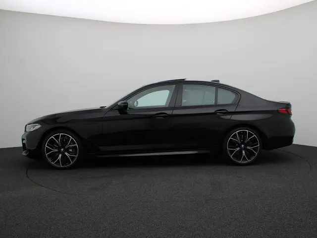 BMW 5 Serie Sedan 545e xDrive 2021 Hybride Benzine 4