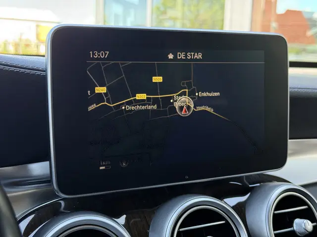 Mercedes-Benz GLC 250 4MATIC Prestige 2015 Benzine 37