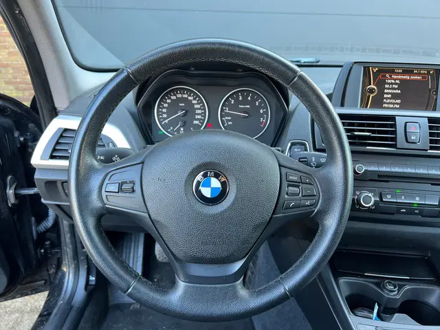BMW 1 Serie 114i Business+ | Airco + 5-Drs | 2013 Benzine 11