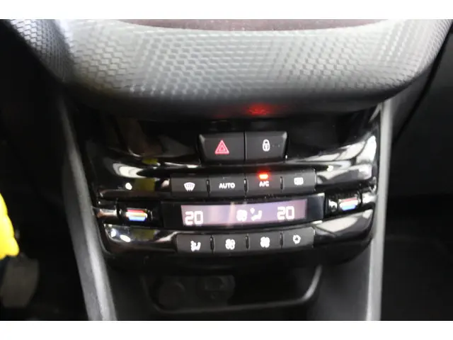 Peugeot 2008 1.2 PureTech Style 2015 Benzine 23