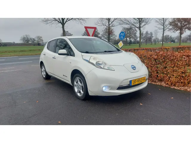 Nissan Leaf Acenta 24 kWh 2013 Elektrisch 4