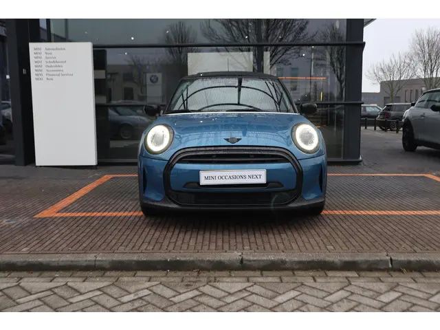 MINI 3-Deurs Cooper 2021 Benzine 4