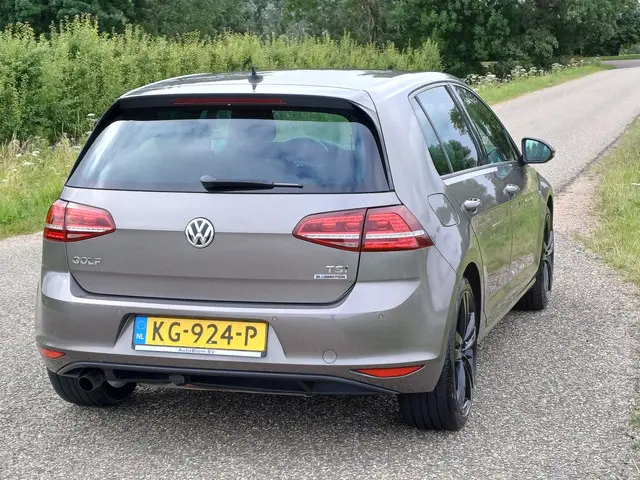 Volkswagen Golf 1.0 TSI Connected Series 2016 Benzine 6
