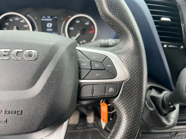 Iveco Daily 35S14 2021 Diesel 21