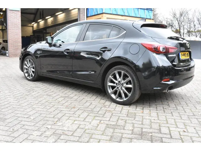 Mazda 3 2.0 SkyActiv-G 120 SkyLease+ 2017 Benzine 6