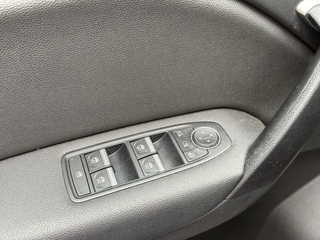 Renault Captur 1.3 TCe 130 Intens 2020 Benzine 12