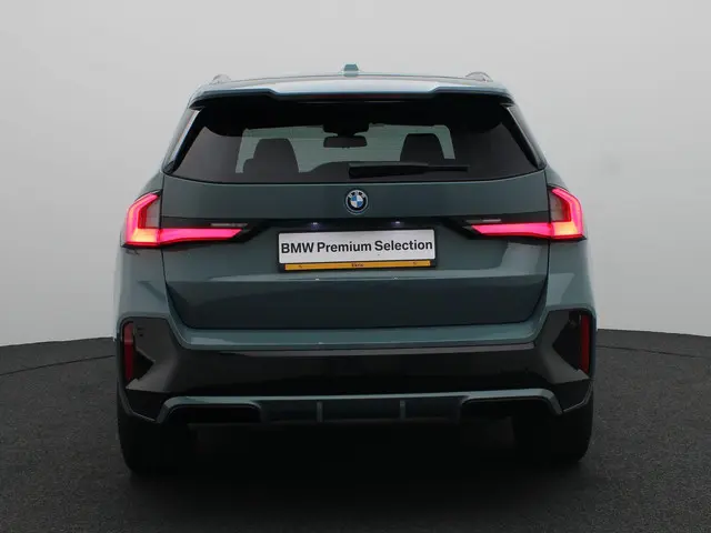 BMW X1 xDrive25e 2024 Hybride Benzine 5