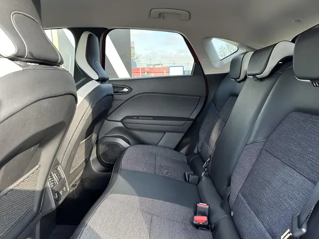 Renault Captur TCe 90 Intens 2021 Benzine 26