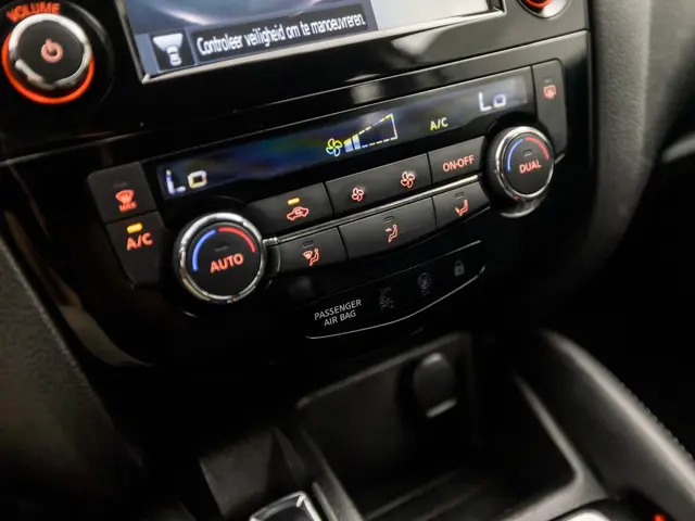 Nissan QASHQAI 1.2 N-Connecta Sport 2018 Benzine 10