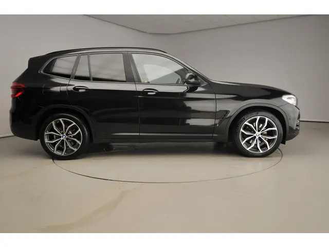 BMW X3 xDrive20i 2019 Benzine 4