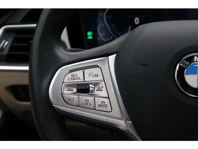 BMW 3 Serie Touring 320e 2021 Hybride Benzine 16