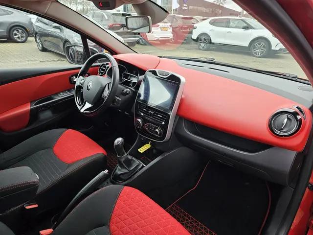 Renault Clio 0.9 TCe Dynamique 2015 Benzine 8