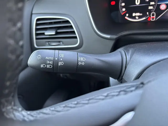 Renault Mégane Estate 1.3 TCe 140 Techno 2023 Benzine 23