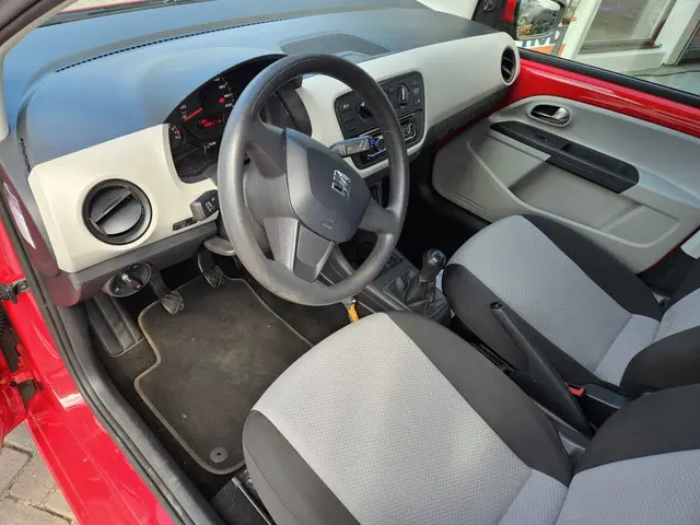 SEAT Mii 1.0 Style Dynamic 2015 Benzine 10