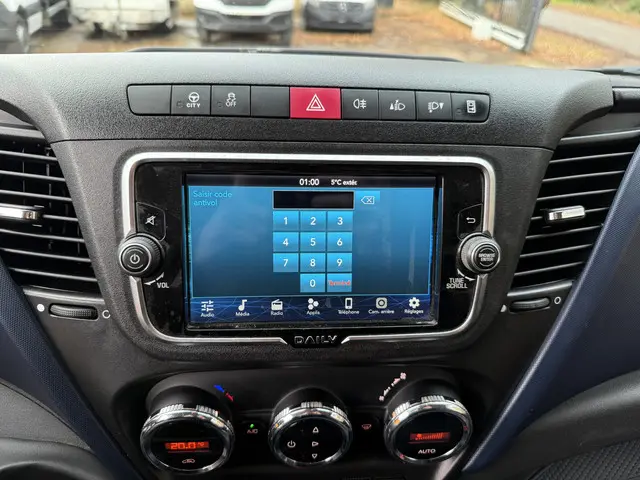 Iveco Daily 35S16 2.3 2020 Diesel 17