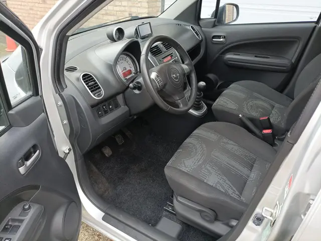 Opel Agila 1.0 Airco 2014 Navi APK 01-2027 2014 Benzine 7
