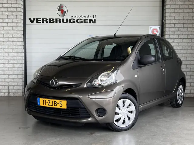 Toyota Aygo 1.0 VVT-i Comfort 2012 Benzine