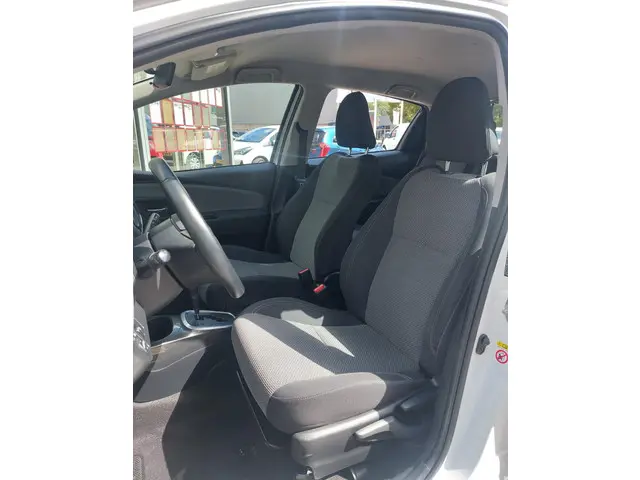 Toyota Yaris 1.5 Hybrid Aspiration 2017 Hybride Benzine 11