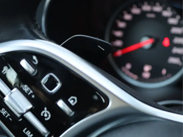 Mercedes-Benz C-Klasse 180 Avantgarde 2020 Benzine 31