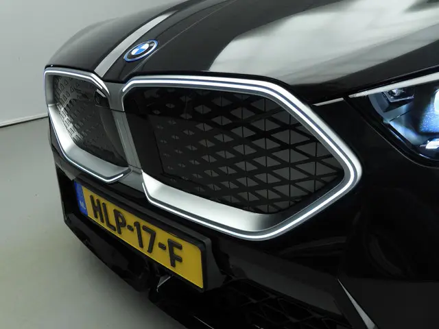 BMW iX2 eDrive20 2025 Elektrisch 40