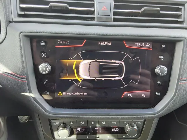 SEAT Arona 1.0 TSI FR Business Intense 2019 Benzine 18