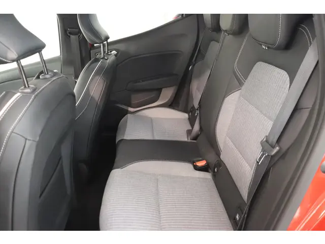 Renault Clio 1.0 TCe 90 GPF techno 2024 Benzine 9