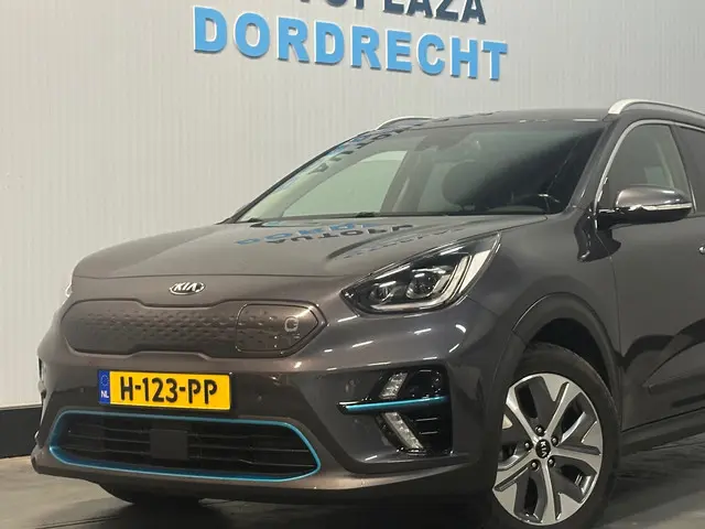 Kia e-Niro ExecutiveLine 64 kWh 2020 Elektrisch 3