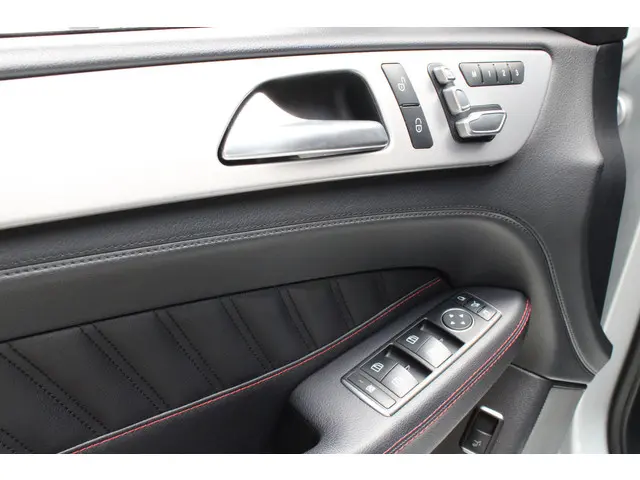 Mercedes-Benz GLE Coupé 450 AMG 4MATIC 2016 Benzine 23